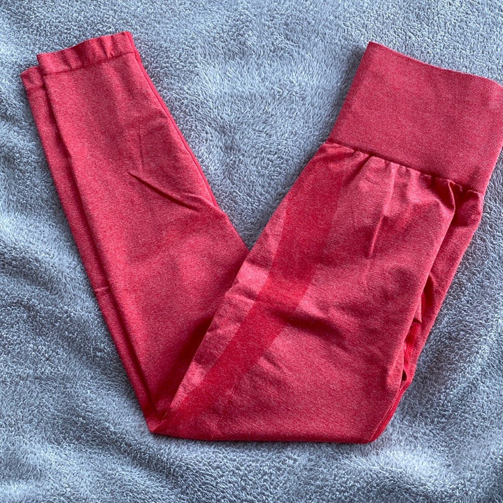 Candy apple leggings